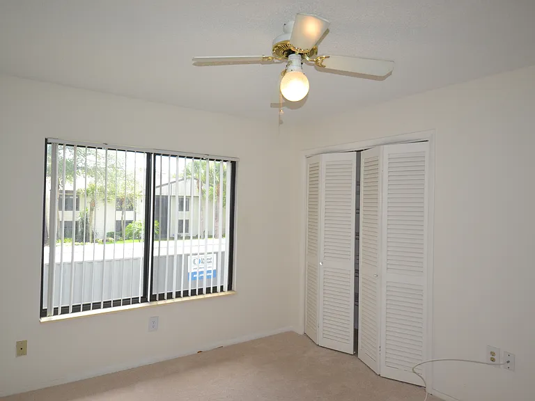 329 Moorings Cove Dr — Photo 12