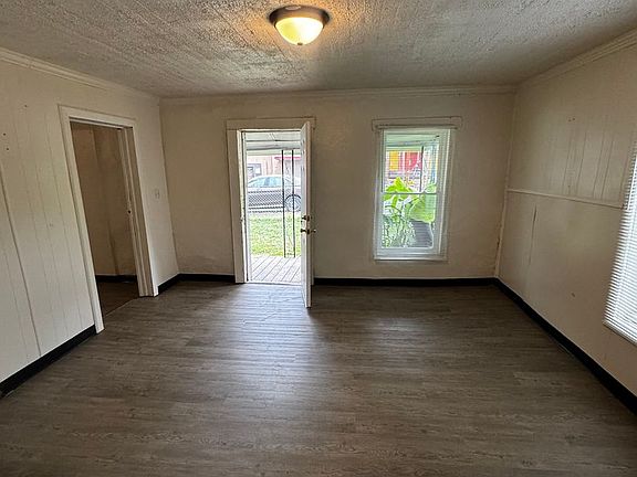 3rd image of 305 Lineberger St