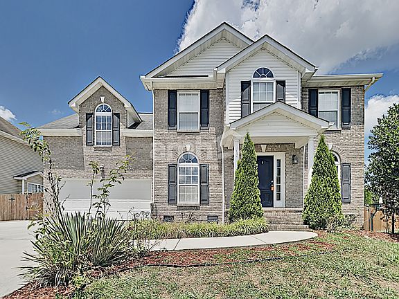 2nd image of 6013 Gallant Ln