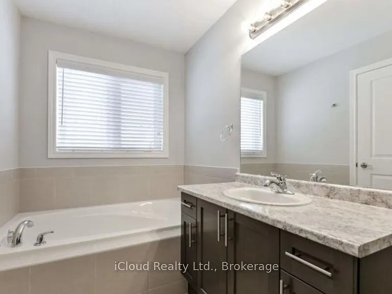 66 Cittadella Blvd — Photo 12
