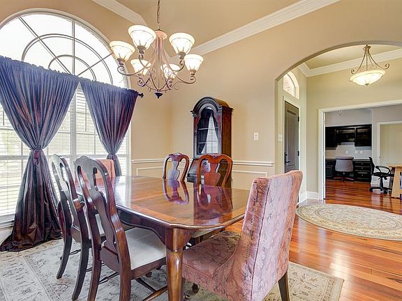 5th image of 8509 Oak Branch Dr