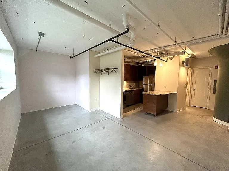 117 Lofts — Photo 7