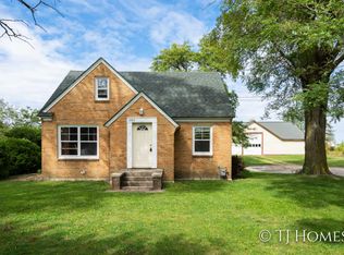 1283 E 16th St, Holland, MI 49423