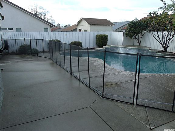 4th image of 20232 Crystal Dr
