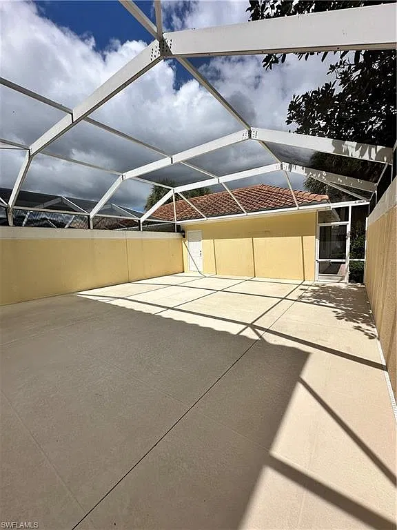 3 bed, 2.5 bath, 1830 sqft, $3,400 — Photo 2