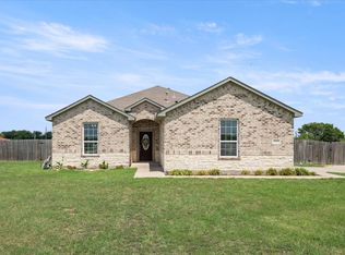 3332 Chinaberry Ln, Joshua, TX 76058