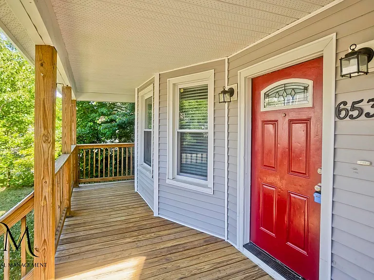 653 Belmont Ave — Photo 2