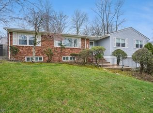 17 Arverne Rd, West Orange, NJ