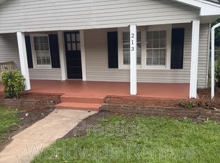 213 Walker Ave, Manchester, GA 31816