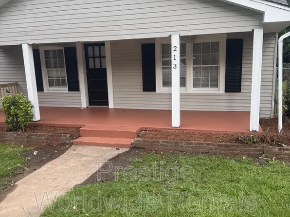 213 Walker Ave, Manchester, GA 31816