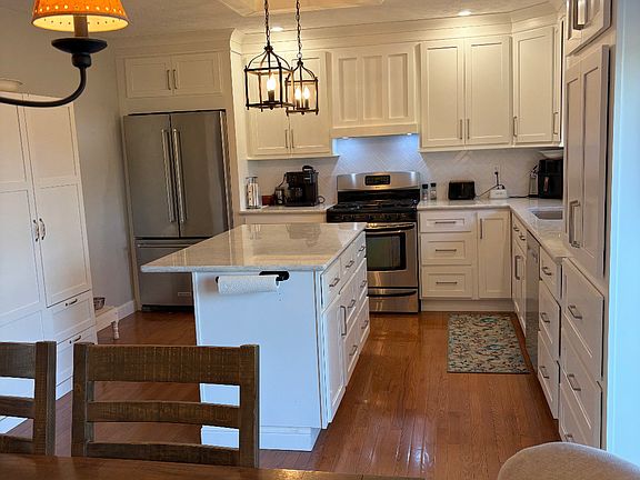 4th image of 505 S County Road 350 E