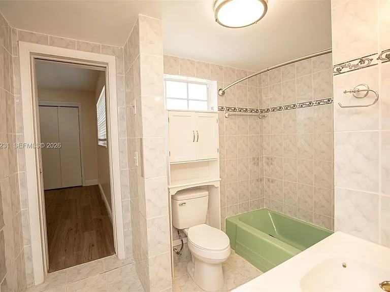 5613 Pierce St #1 — Photo 16