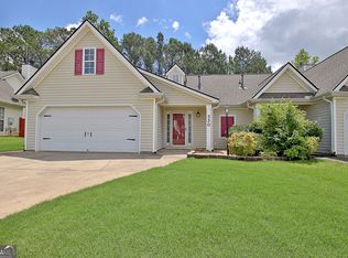 230 Courtyard Dr, Newnan, GA 30265