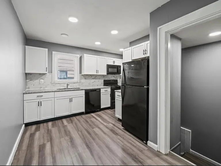 409 N Temple Ave — Photo 5