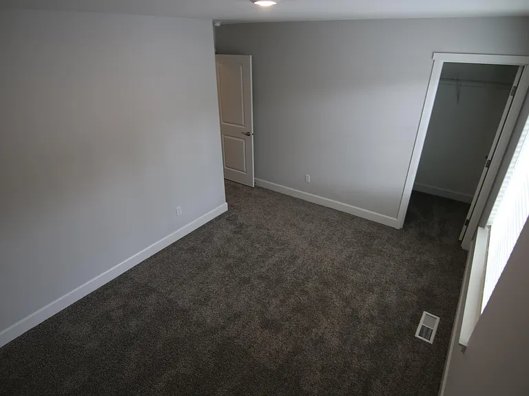 3208 NE 120th Cir — Photo 15