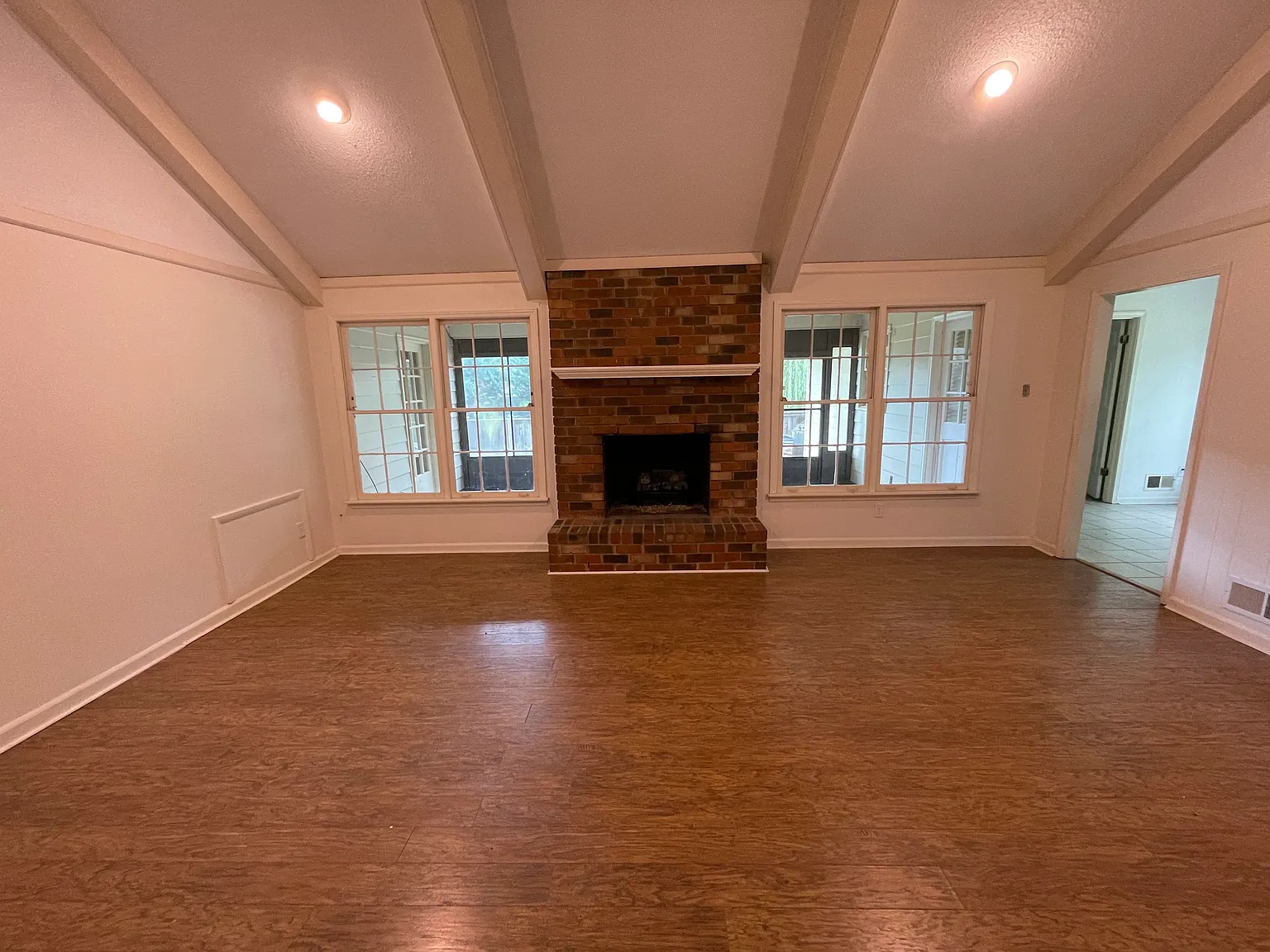 3 bed, 2074 sqft, $2,549 — Photo 2