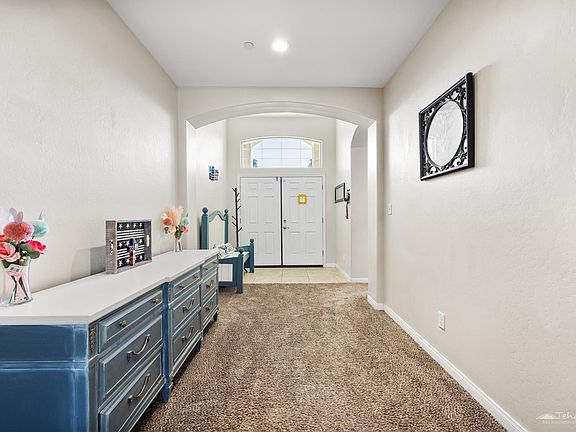 3rd image of 805 Mulberry St