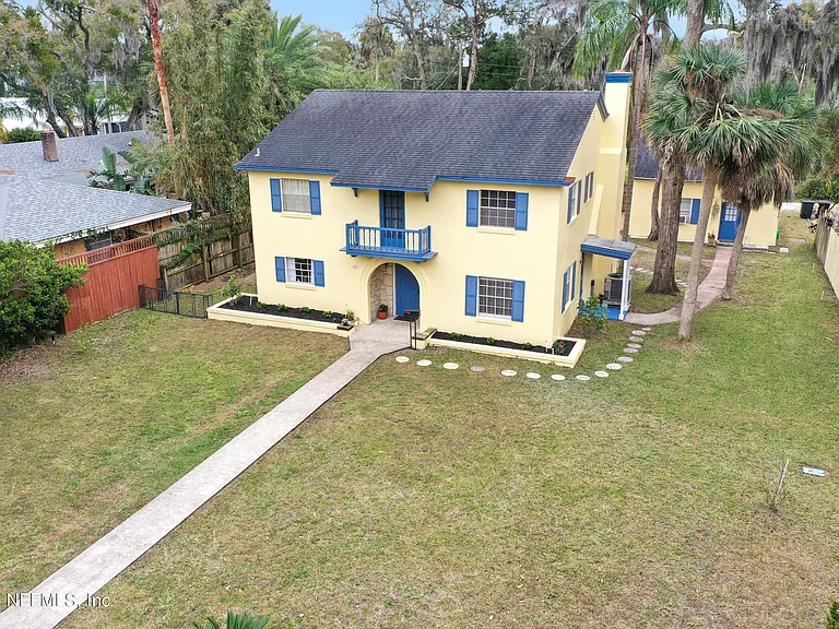 29 Nelmar Ave — Photo 1