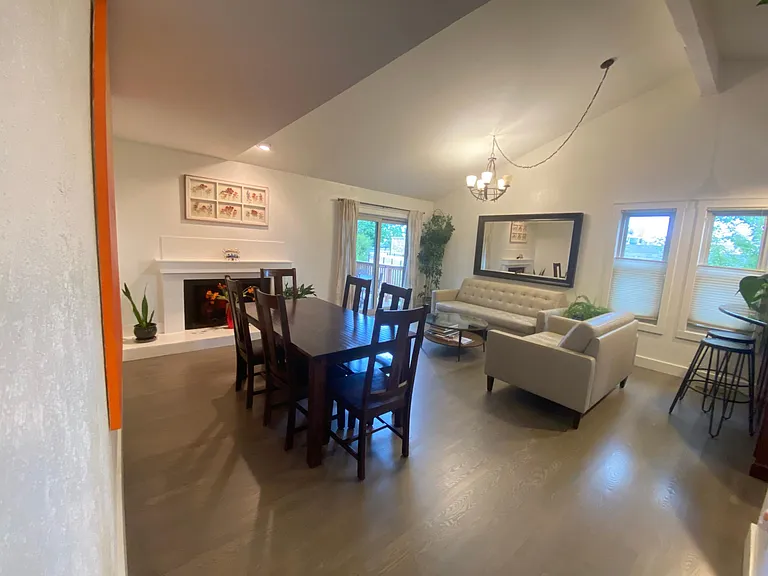 3170 Eastwood Ct — Photo 16