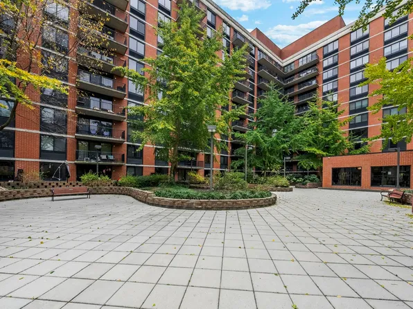 700 Grove Street image 18 of 25