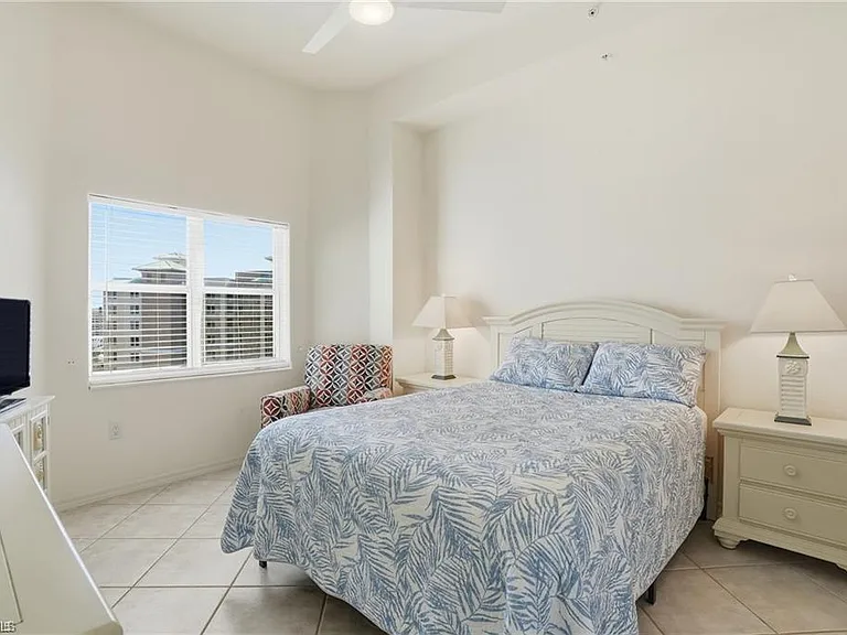 4183 Bay Beach Ln #3P1 — Photo 30