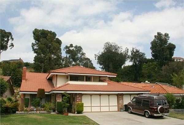 1st image of 2043 Thomas Pl
