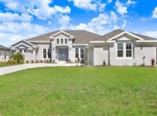 5211 Lake Venice Dr, Wimauma, FL 33598