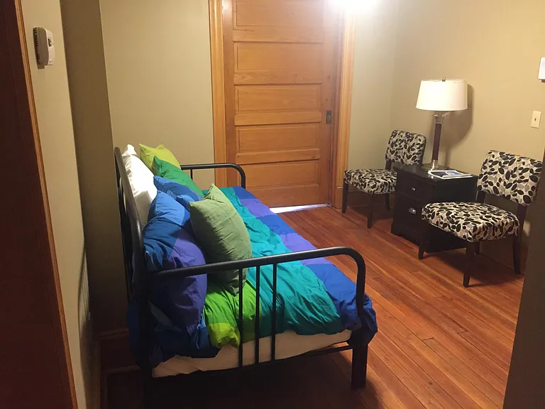 Bonus room/office/sitting room