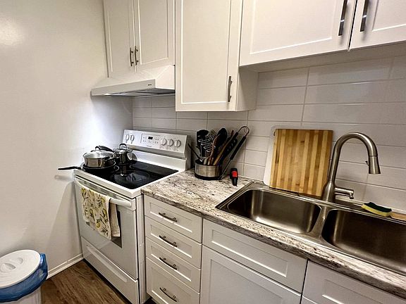 4th image of 573 Armstrong Rd #317