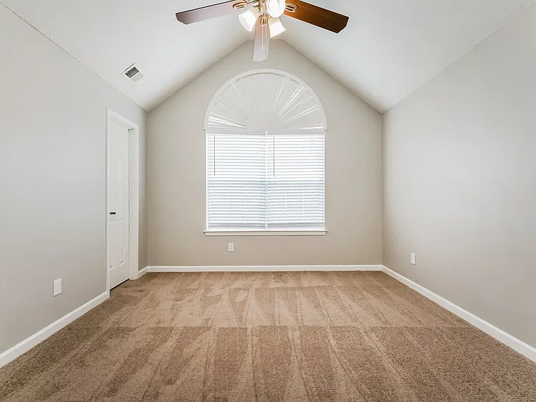 2780 Highland Hill Pkwy — Photo 12