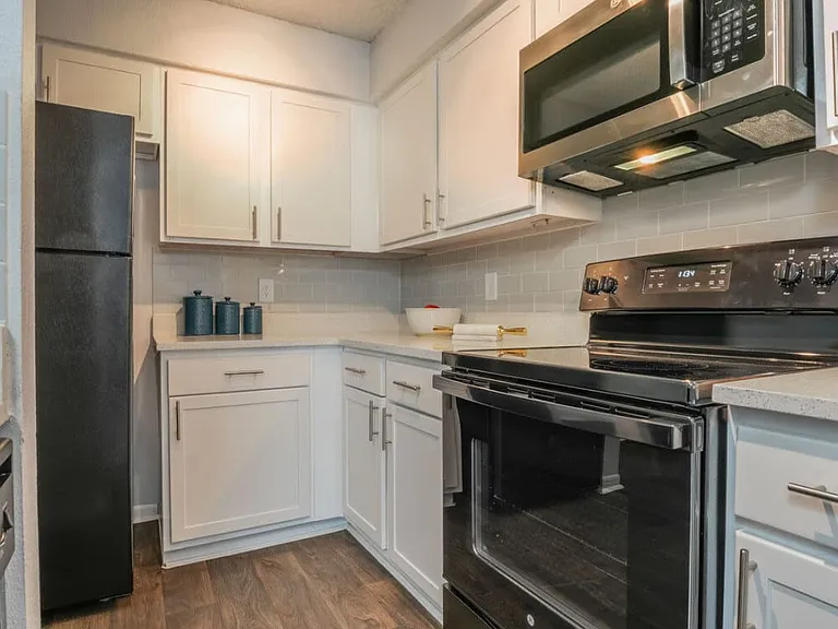 Lakebridge Townhomes — Photo 2