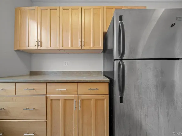 98-120 Queens Boulevard image 16 of 29