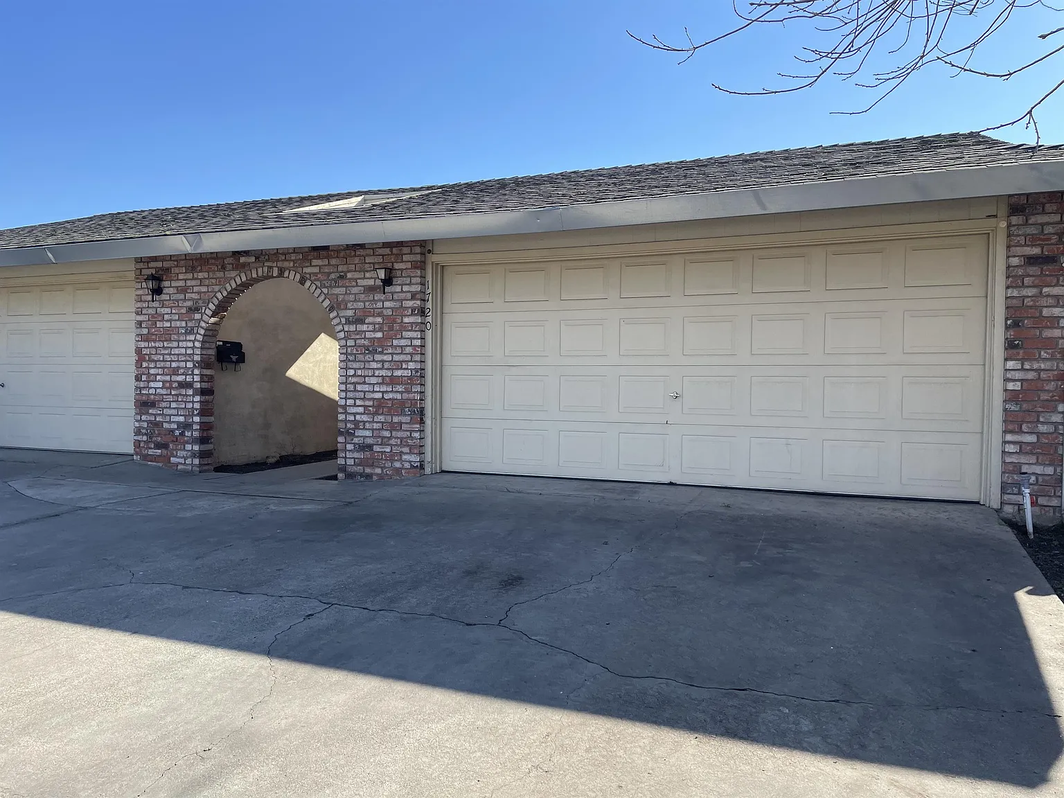 1720 Floyd Avenue - 1 — Photo 2