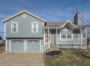1406 Magnolia Dr, Greenwood, MO 64034