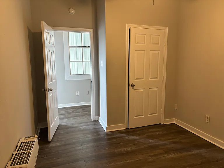 1st floor bedroom with Mini split