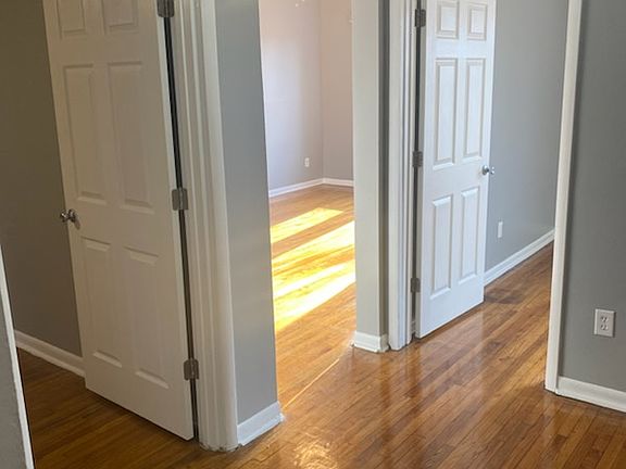 3rd image of 4749 S Langley Ave APT 2