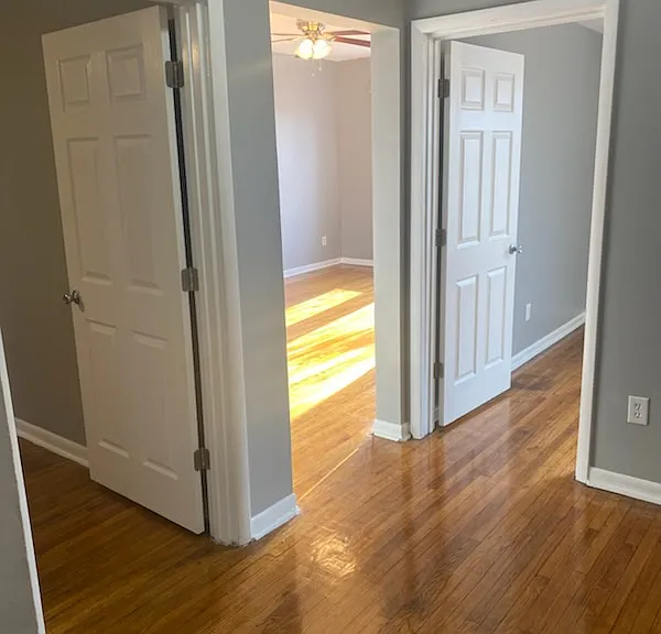 4749 S Langley Ave #2 — Photo 3