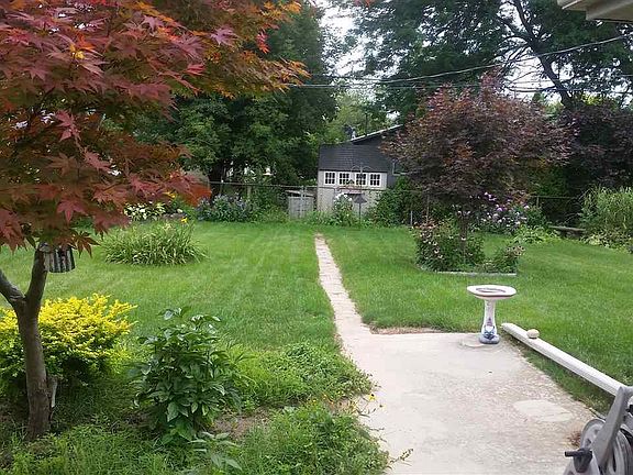 3rd image of 4011 Pleasant Valley Blvd