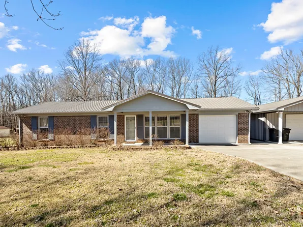 4 Lancer Ln, Fayetteville, TN 37334