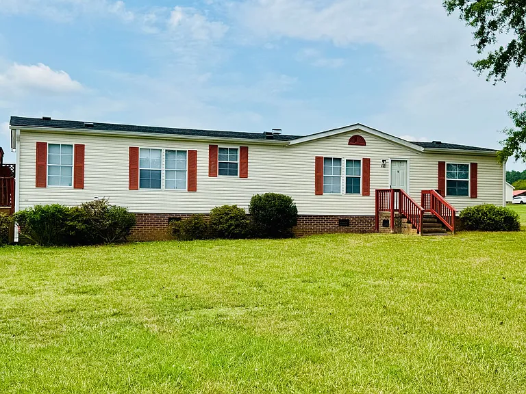 982 Faulkner Town Rd — Photo 2