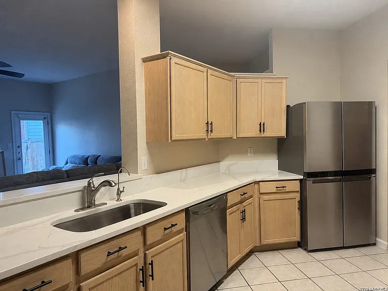 1136 Berry Creek Dr — Photo 6
