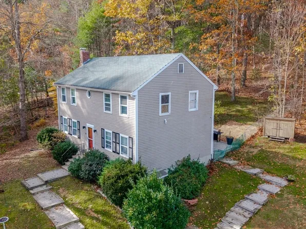 851 Washington St, Franklin, MA 02038