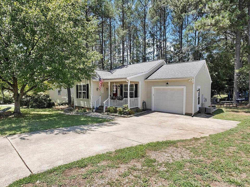 1st image of 504 Flaherty Ave