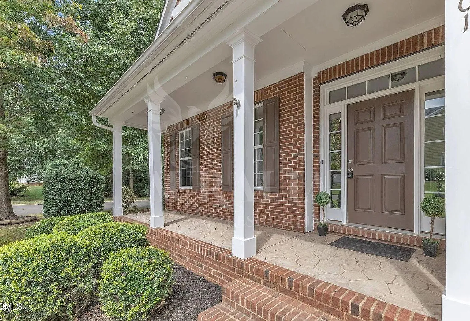 6 bed, 3.5 bath, 4206 sqft, $3,350 — Photo 4