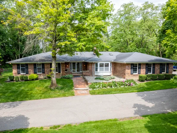 144 Barton North Dr, Ann Arbor, MI 48105