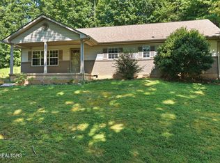 241 Skyline Dr, Oneida, TN 37841