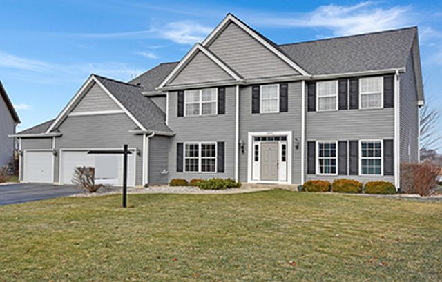 1st image of 455 Bellar Ct