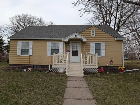 129 Martin St E, Lewisville, MN 56060