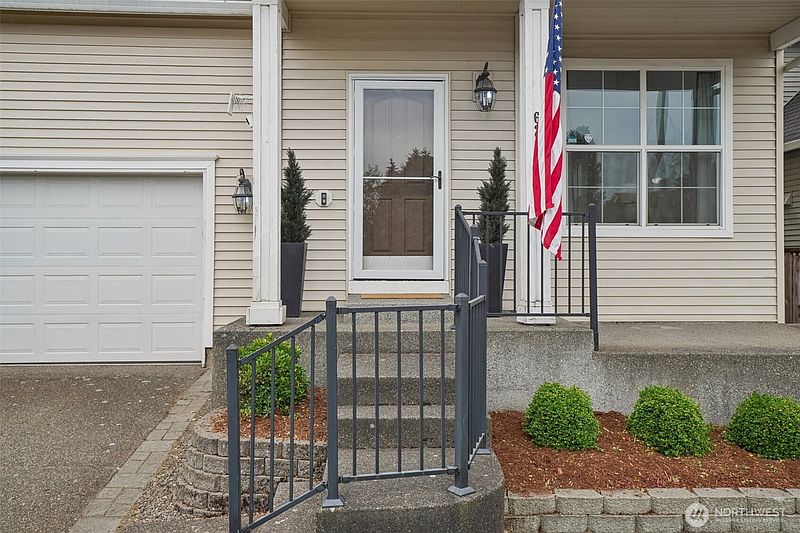4th image of 6206 NE 84th Avenue