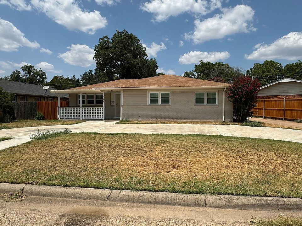 1st image of 3142 Columbia Dr